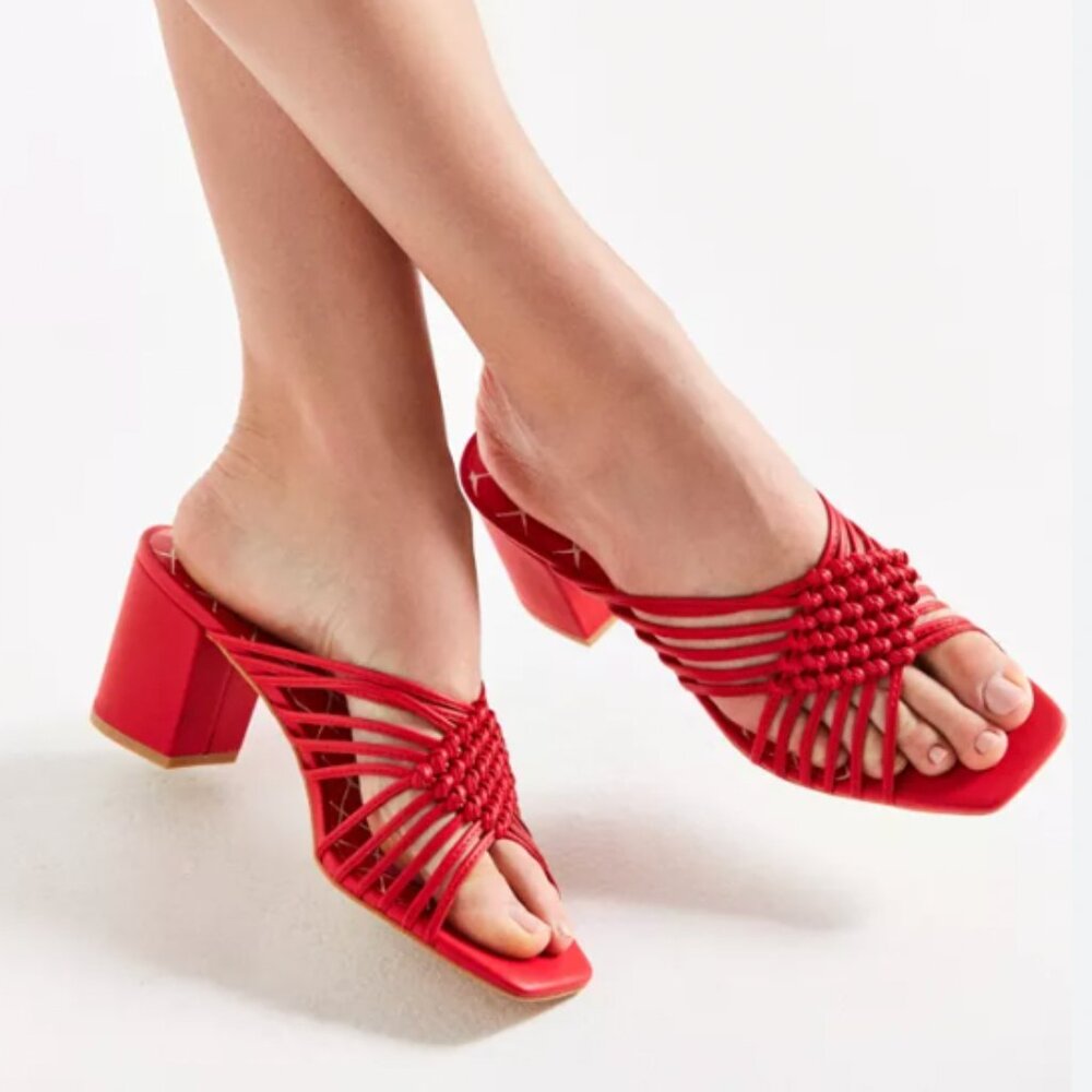 Urban Outfitters Dolce Vita Delana Sandal red woven leather - Picture 2 of 9